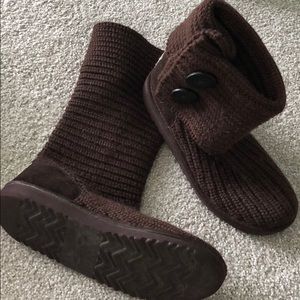 Brown knit ugg boots
